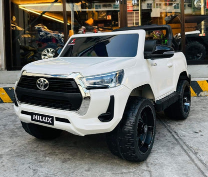 Toyota Hilux Rugged, 4x4 4WD Ute Licensed Electric Ride On Toy for Kids