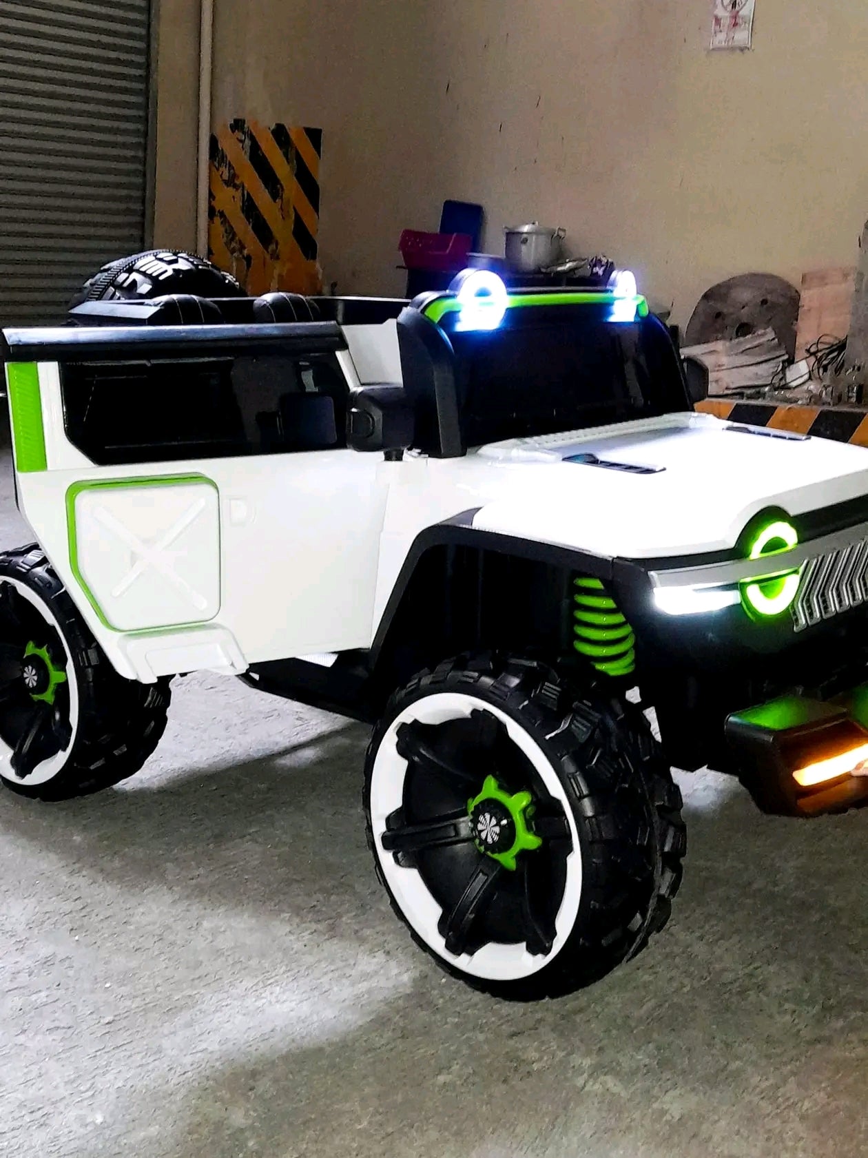 Upgraded Licensed Eva Edition 2 Seater Jeep Kids Ride